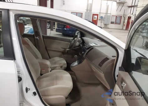 2010 Nissan Sentra 2.0/2.0S/Sr/2.0Sl z USA, uszkodzony, nr VIN 3N1AB6AP1AL725630